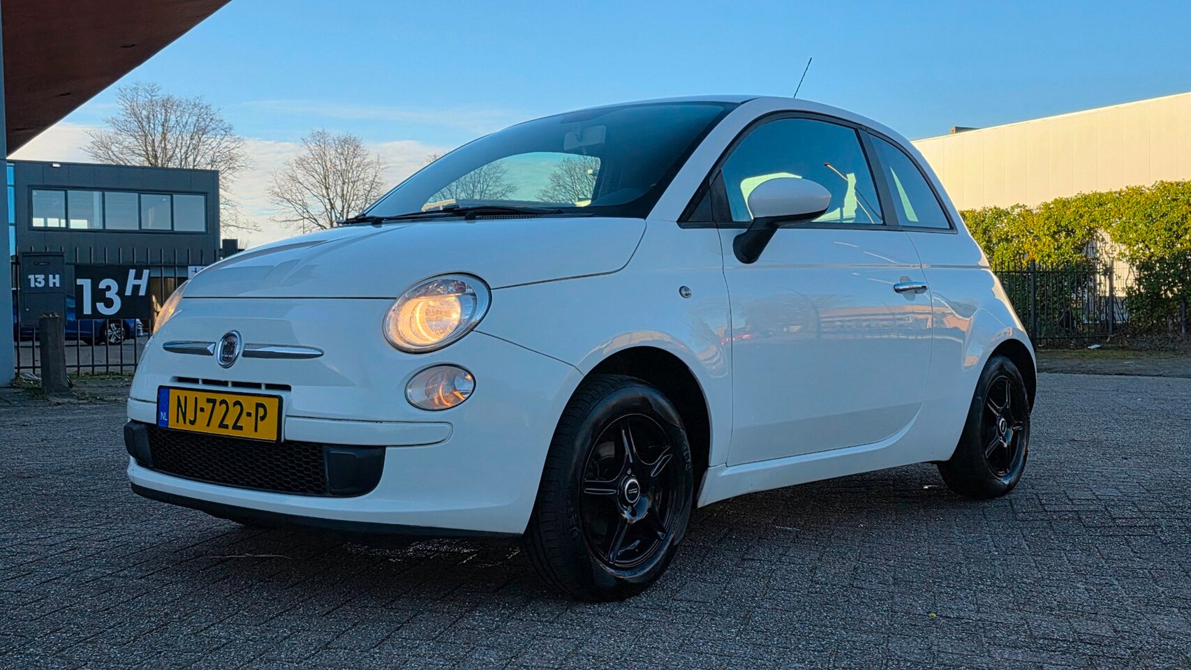 Fiat 500 - 1.2 Lounge NIEUWE APK - NIEUWE DISTRIBUTIE! - Leder - Airco - Elektr. Pakket - AutoWereld.nl