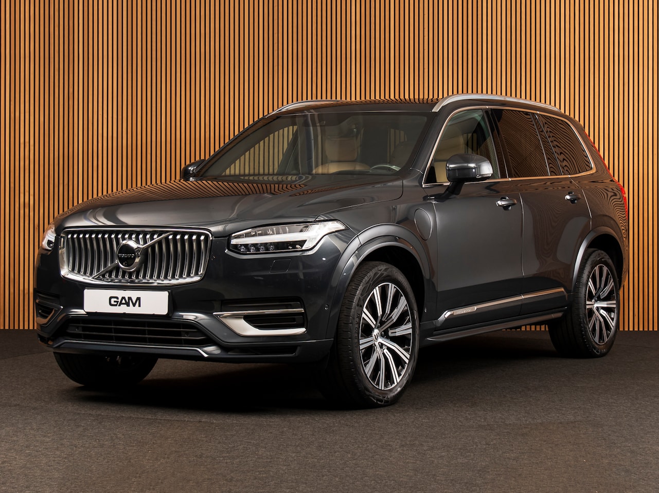 Volvo XC90 - 2.0 T8 Recharge B/W | LUCHTVERING | HUD | MASSAGE | PANO - AutoWereld.nl