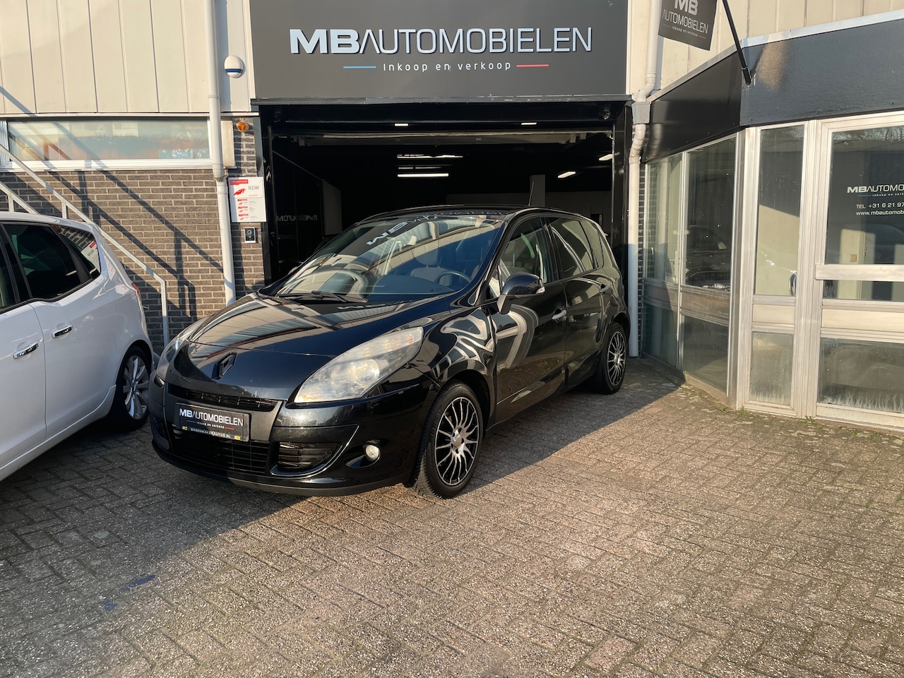 Renault Scénic - 1.6 Dynamique-/Zwart /APK/Airco/Clima/Trekhaak/Vol Opties! - AutoWereld.nl