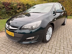 Opel Astra - 1.4 Turbo Blitz Cruise Control - Navi - PDC