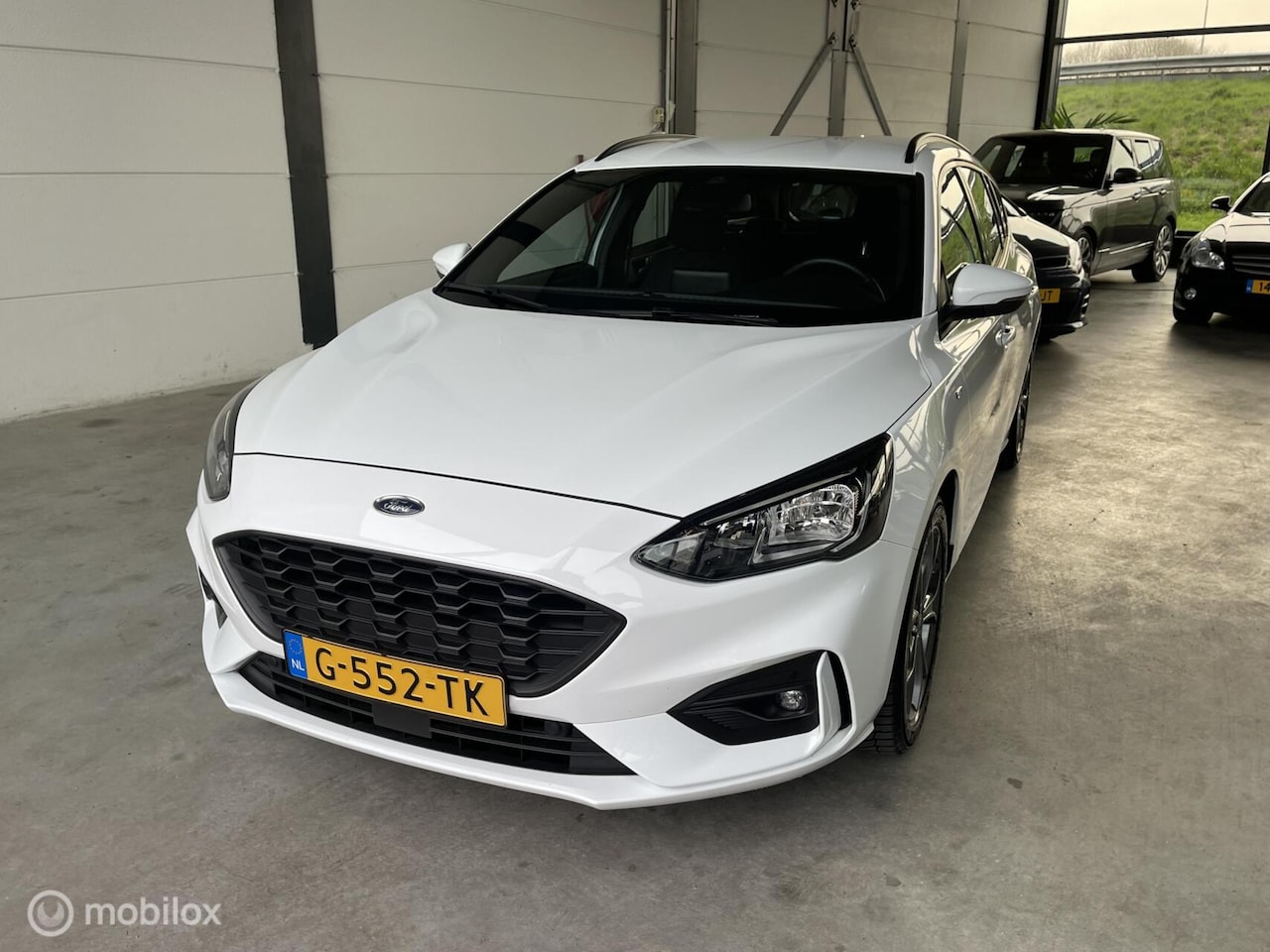 Ford Focus Wagon - 1.0 EcoBoost st line - AutoWereld.nl
