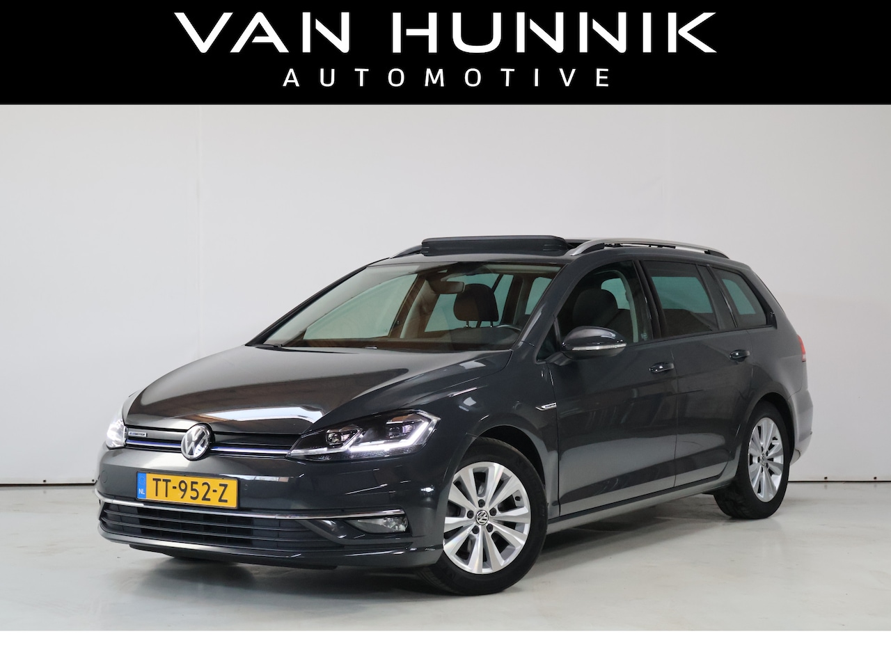 Volkswagen Golf Variant - 1.5 TSI Business | Pano | Camera | Acc | Dab | Led | Dealer Oh - AutoWereld.nl