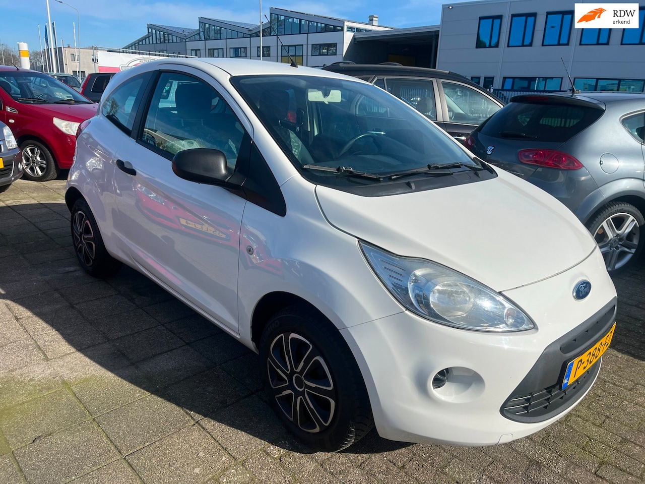 Ford Ka - 1.2 Cool & Sound (st-bekr,radio cd,bj12,3499,-) - AutoWereld.nl