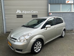 Toyota Verso - 1.8 VVT-i Terra 7p. Cruise control / Airco / PDC / Trekhaak / APK 03-2027