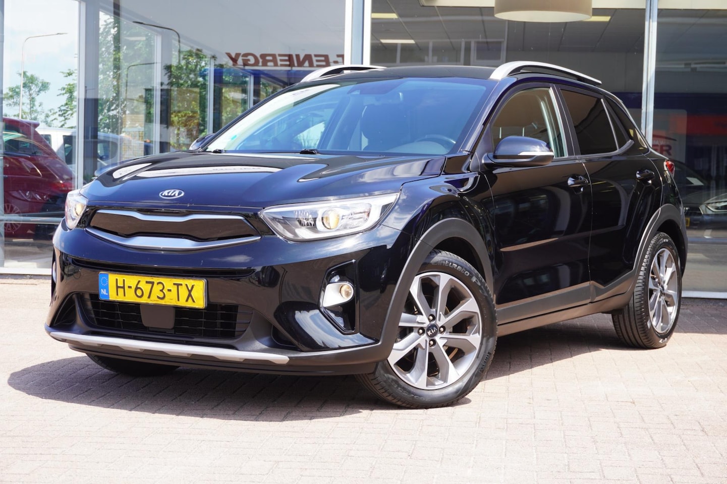 Kia Stonic - 1.0 T-GDi DynamicPlusLine | 5deurs | Airco | Vol opties | Elek. Pakket | Dealerauto| Inrui - AutoWereld.nl