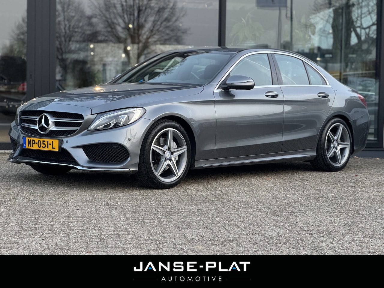 Mercedes-Benz C-klasse - 180 AUT AMG Sport Edition Trekhaak - AutoWereld.nl