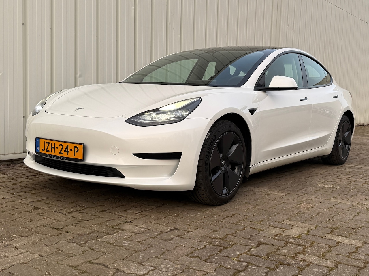 Tesla Model 3 - RWD 60 kWh Warmtepomp Enhanced Autopilot - AutoWereld.nl