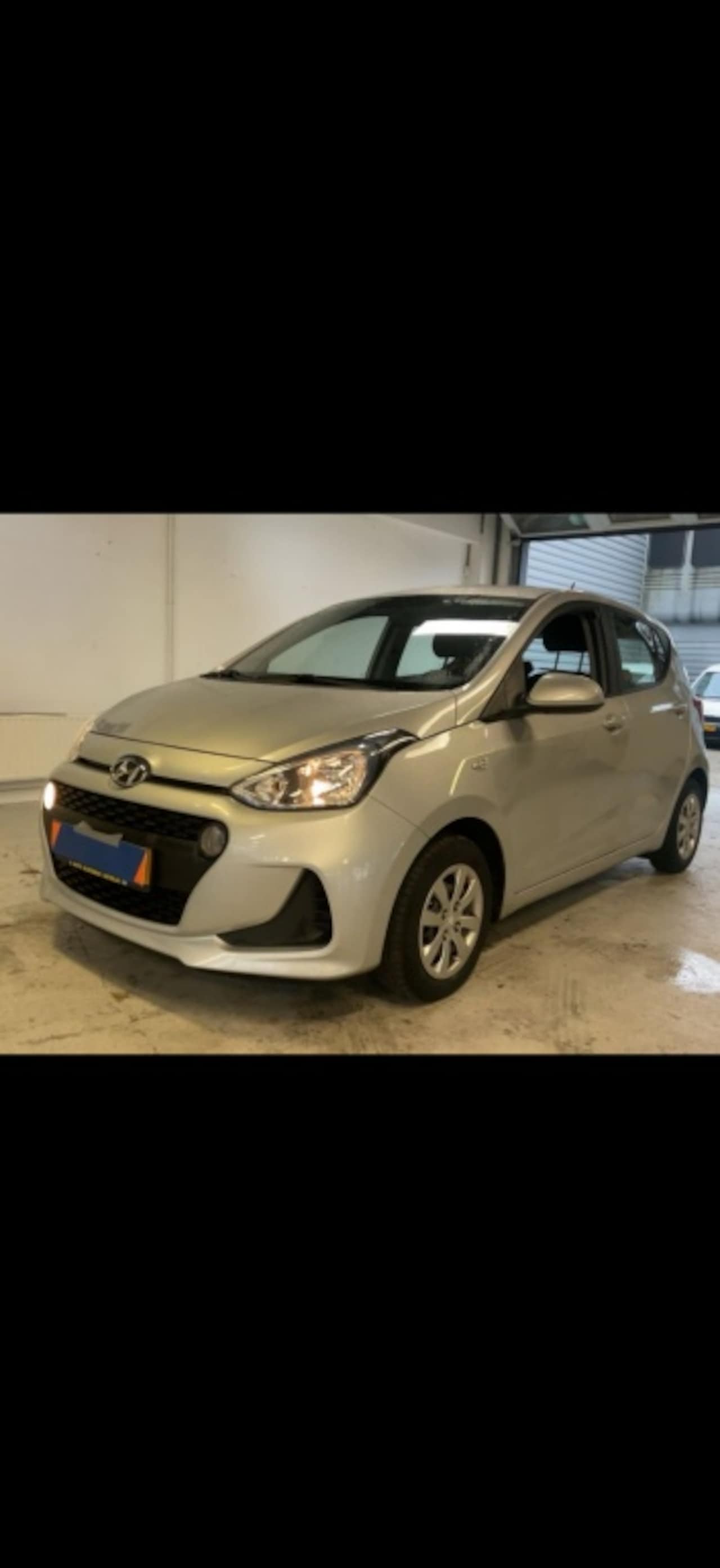 Hyundai i10 - 1.0i Comfort navigatie met trekhaak - AutoWereld.nl