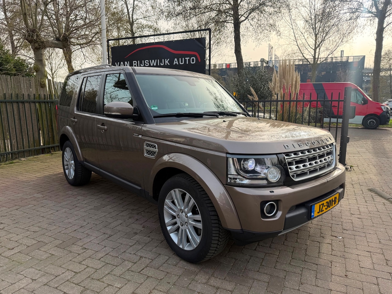 Land Rover Discovery - 3.0 SDV6 HSE Luxury Edition 7Pers Xenon Leder Ex Bpm - AutoWereld.nl