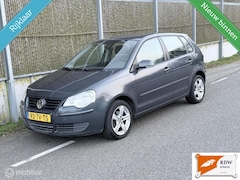Volkswagen Polo - 1.4-16V Optive NAP/AIRCO/NETTE AUTO/VELGEN