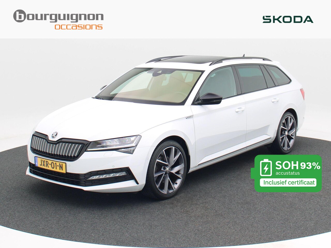 Skoda Superb Combi - 1.4 TSi iV 218 Pk Automaat Sportline Business | Trekhaak | Panoramadak | Adaptive Cruise | - AutoWereld.nl
