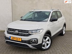 Volkswagen T-Cross - 1.0 TSI Style LED 17'' Stoelverw CarPlay