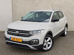 Volkswagen T-Cross - 1.0 TSI Style LED 17'' Stoelverw CarPlay