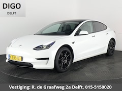Tesla Model 3 - Sport RWD Plus 60 kWh 238 PK | SOH 88% | Navigatie | Panoramadak | Camera |