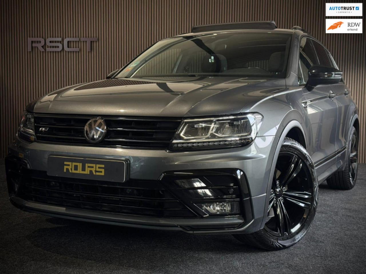 Volkswagen Tiguan - 1.4 TSI Highline|Pano|Massage|Dig.dash|ACC|Stoelverw|Stoelverw. - AutoWereld.nl