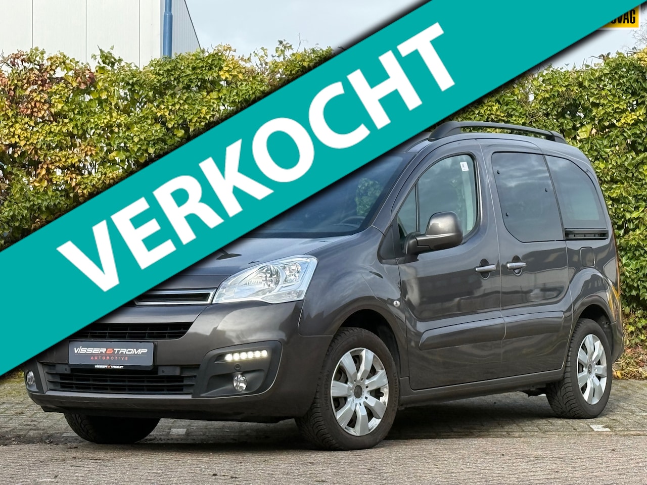 Citroën Berlingo - 1.2 PureTech Selection - Brun Hickory - Nav/Camera/Trkhk - AutoWereld.nl