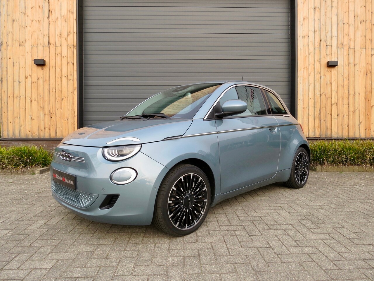 Fiat 500e - 3+1 La Prima 42 kWh *Carplay *Luxste uitvoering - AutoWereld.nl