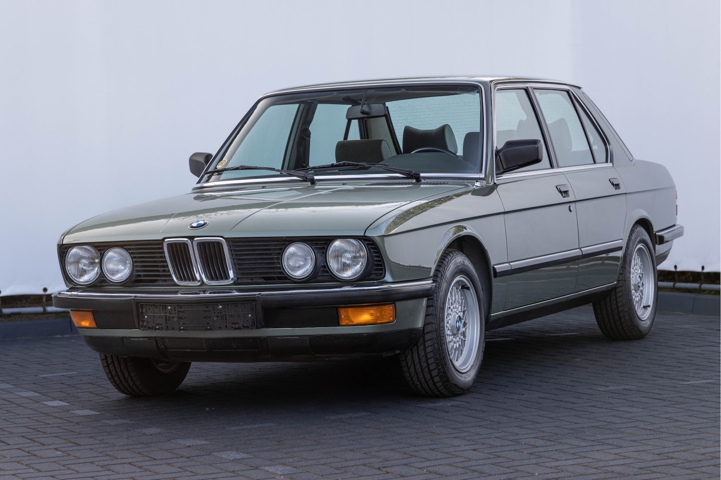 BMW 5-serie - 518i 77kw | zeer nette staat | historie aanwezig - AutoWereld.nl