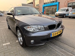 BMW 1-serie - 120i High Executive / Automaat / Leder