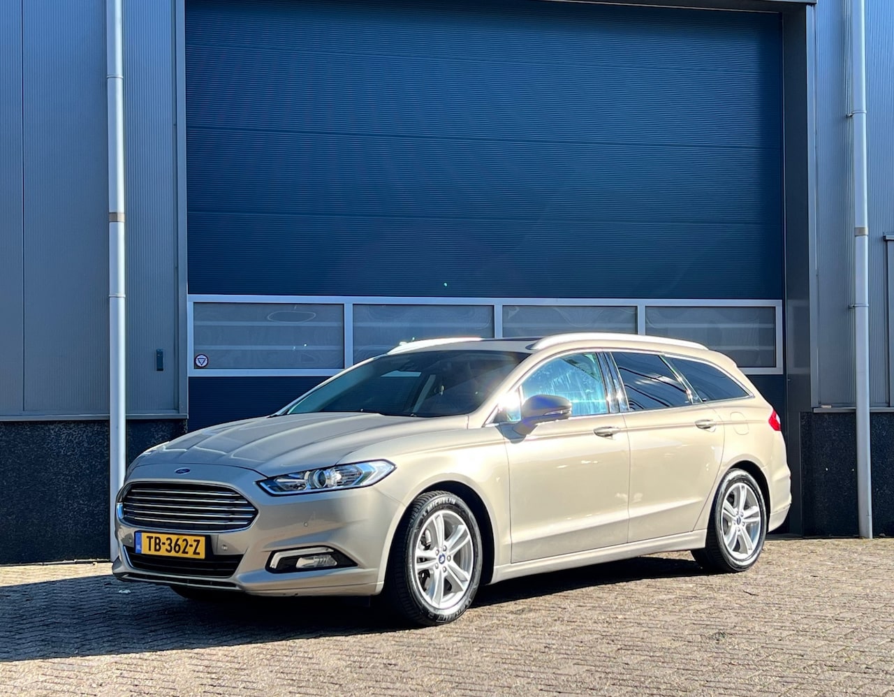 Ford Mondeo Wagon - 1.5 Titanium bj.2016 Camera|Navi|Pano|Trekhaak. - AutoWereld.nl