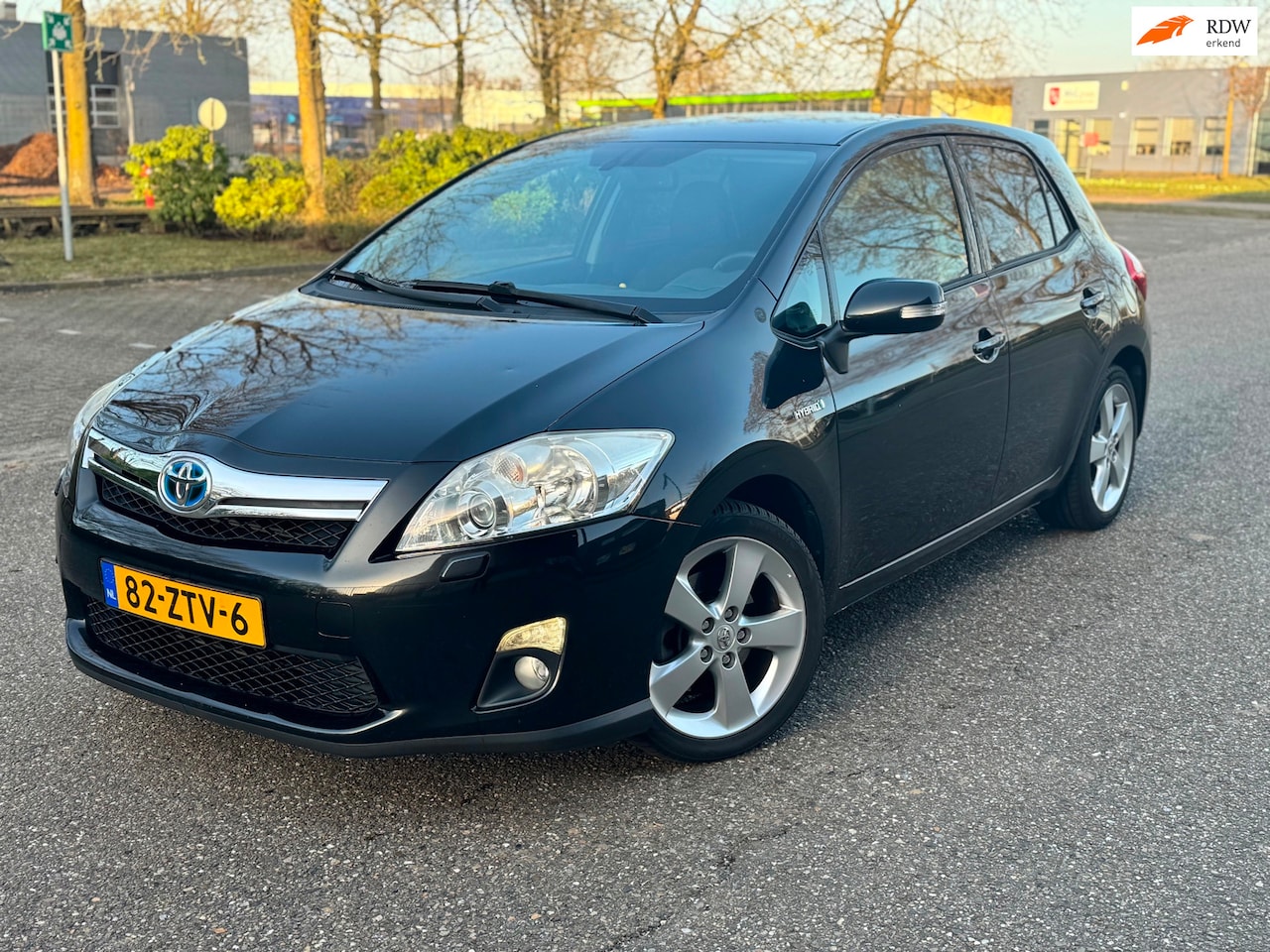 Toyota Auris - 1.8 Full Hybrid Executive 1.8 Full Hybrid Executive - AutoWereld.nl