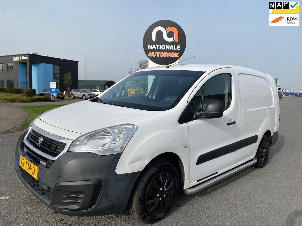 Peugeot Partner - | 2015 | 122 1.6 BlueHDi 100 L1 Première S&S | APK | AUTOMAAT - AutoWereld.nl