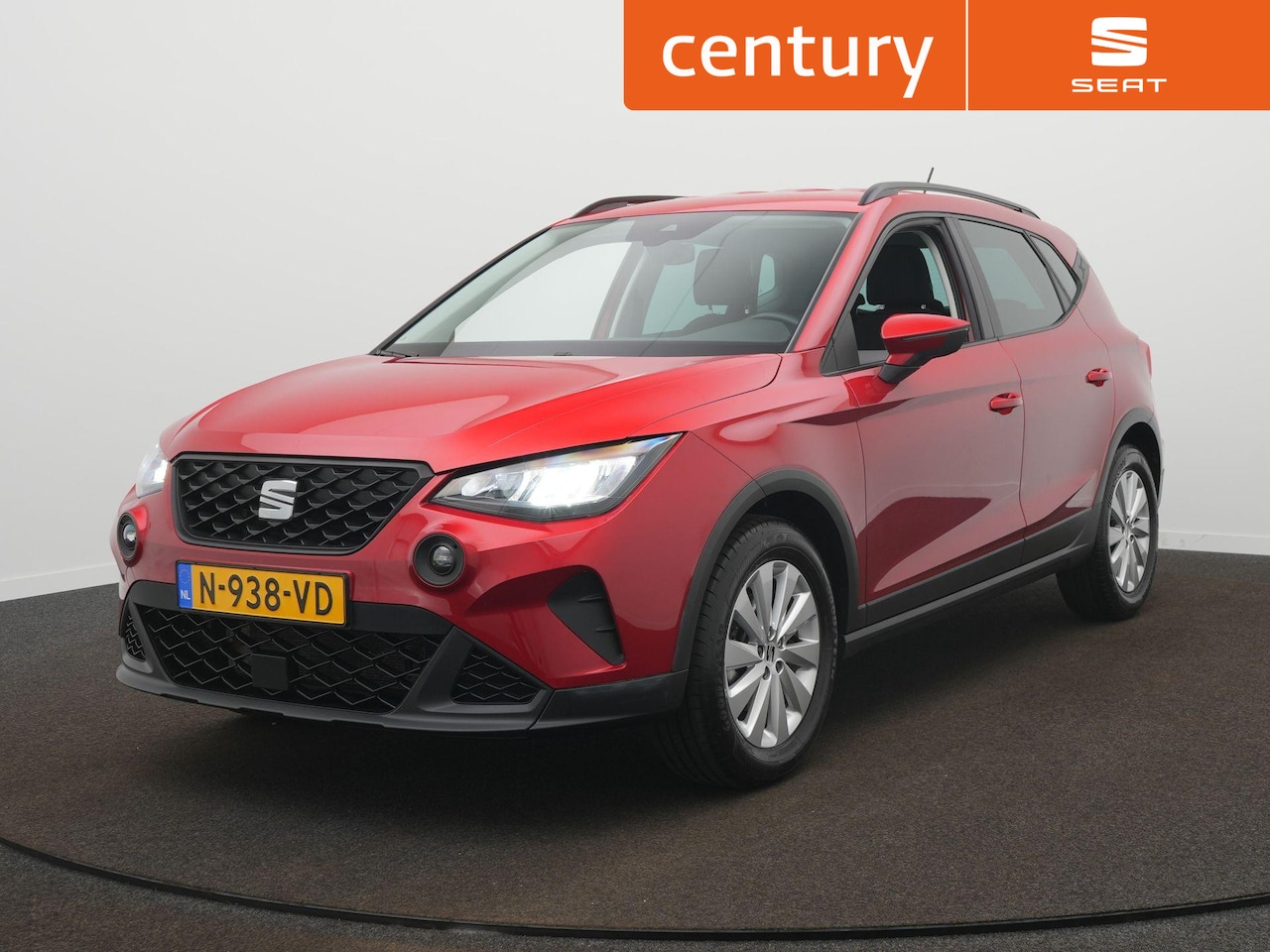 SEAT Arona - 1.0 TSI Style Business Intense / Stoelverw. / Trekhaak / Pdc / Clima / Navi - AutoWereld.nl