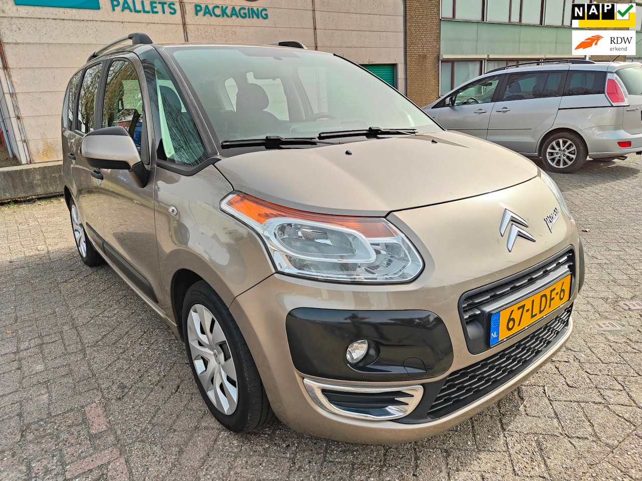 Citroën C3 Picasso - 1.6 VTi Aura 1.6 VTi Aura - AutoWereld.nl