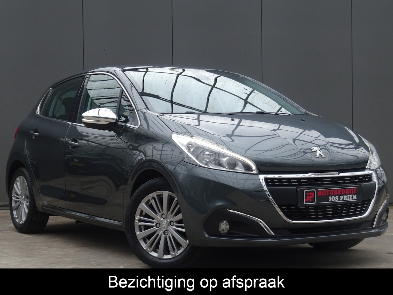 Peugeot 208 - 1.2 PureTech Blue Lease Premium * CARPLAY * TREKHAAK * PDC !! - AutoWereld.nl