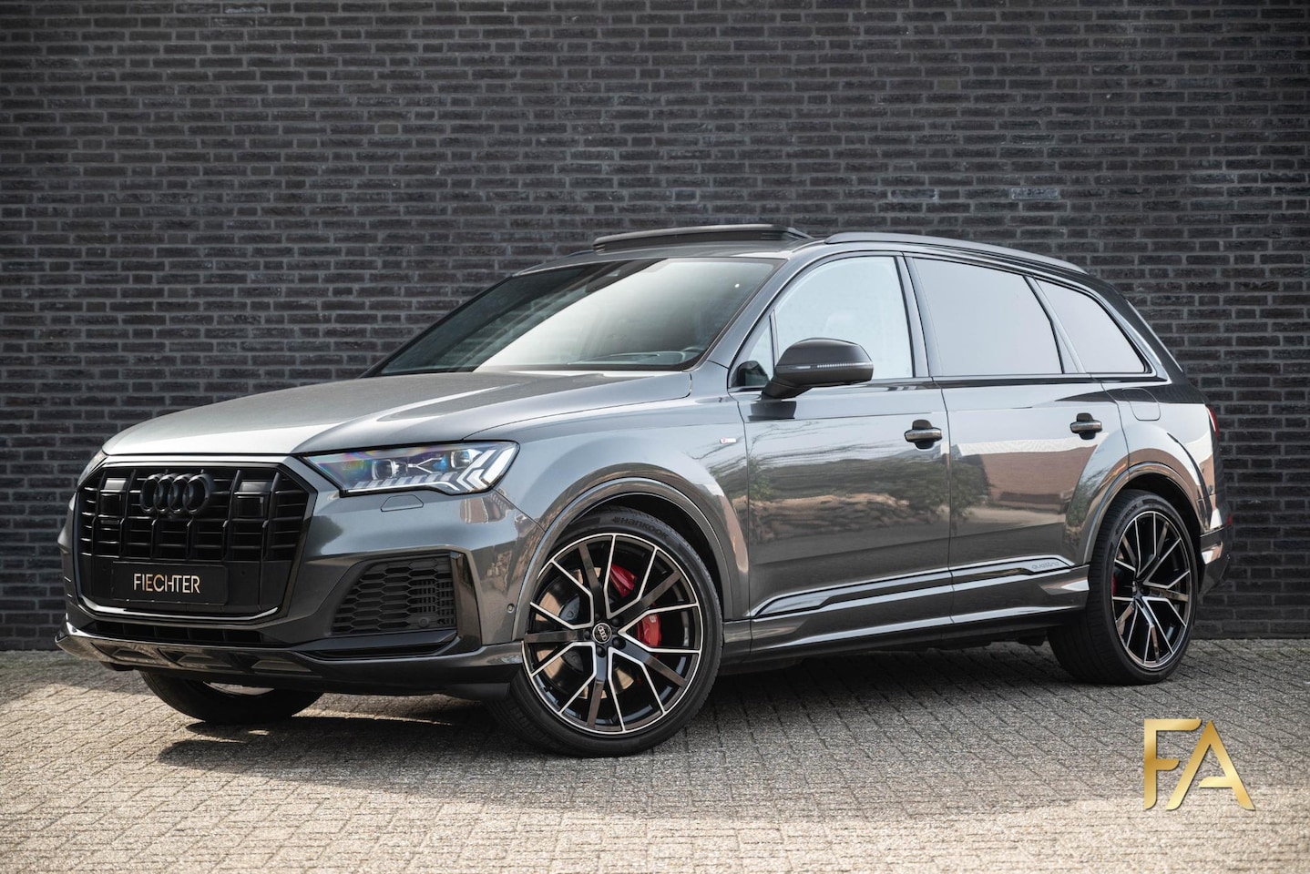 Audi Q7 - 60 TFSI e quattro Competition Panodak|Carbon|RSSeats|Sfeer - AutoWereld.nl