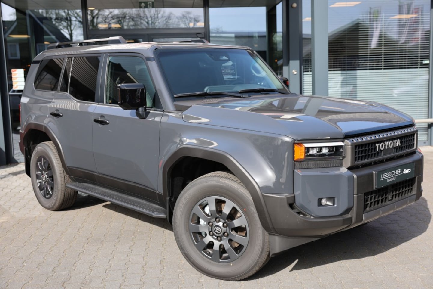 Toyota Land Cruiser 250 - 2.8 D-4D 5DRS ELEGANCE A/T VAN BPM VRIJ - AutoWereld.nl