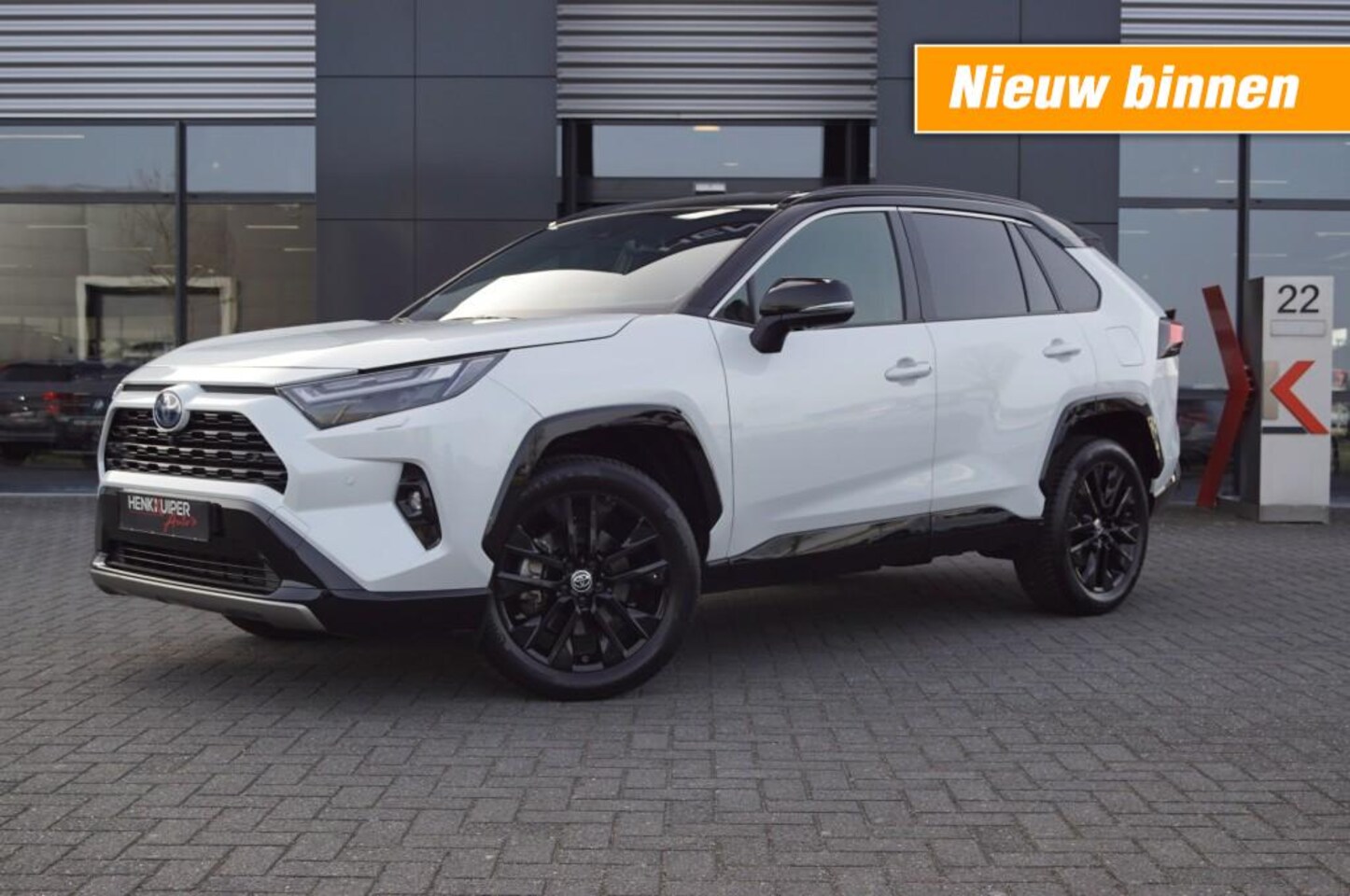 Toyota RAV4 - 2.5 Hybrid Style / El. A-Klep / JBL/19 Inch LM/App-Connect/ Half leer/Stoelverwarming/Came - AutoWereld.nl