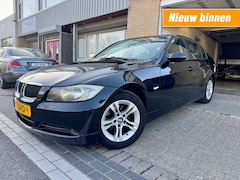 BMW 3-serie - 320i Business Line AUT NAVI NAP APK RIJDT GOED