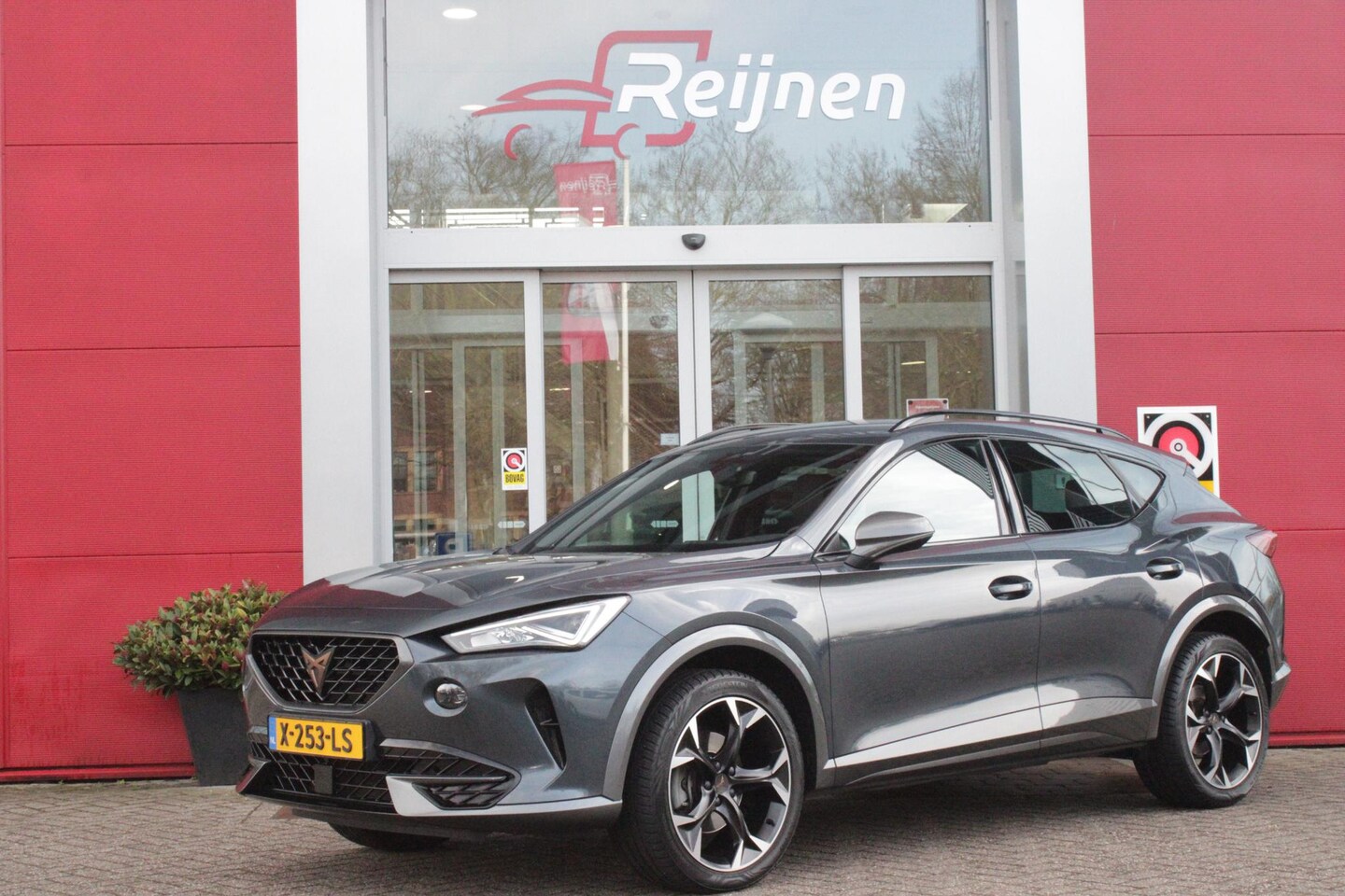 CUPRA Formentor - 1.5 TSI 150PK BUSINESS EDITION PLUS | BEATS PREMIUM AUDIO | DONKERE HEMELBEKLEDING | NAVIG - AutoWereld.nl