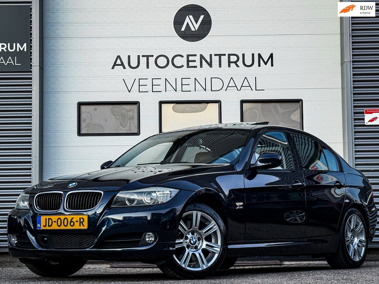 BMW 3-serie - 335i X-Drive 335xi High Executive LCI 306 PK SCHUIFDAK/ACC/LEDER/PDC - AutoWereld.nl