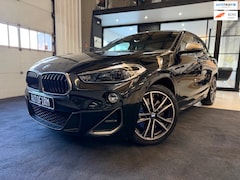 BMW X2 - M35i 306 PK Steptronic automaat Navigatie Trekhaak LED verlichting VOL lederen bekleding S