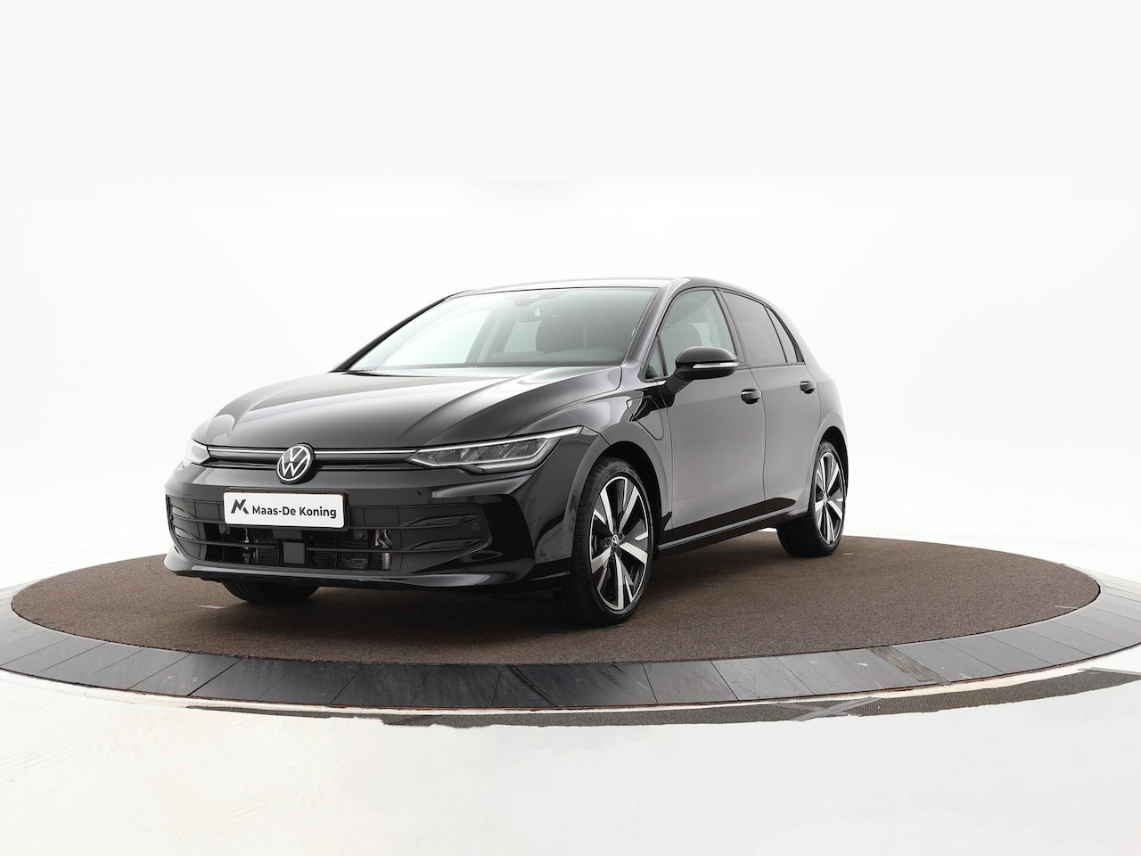 Volkswagen Golf - 1.5 eHybrid 204pk DSG Life Edition · Camera · Stuur- & Stoelverwarming · Keyless · ACC · P - AutoWereld.nl