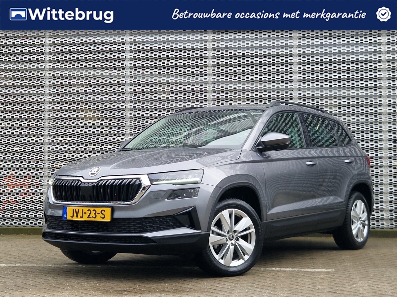 Skoda Karoq - 1.0 TSI 116PK Executive / Achteruitrijcamera / Full-LED / Digitale Cockpit / Travel Assist - AutoWereld.nl