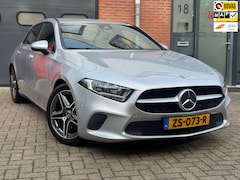 Mercedes-Benz A-klasse - 200 AMG Pakket|Automaat|PDC|Camera|163pk|LED|Onderhouden|BOVAG Erkend