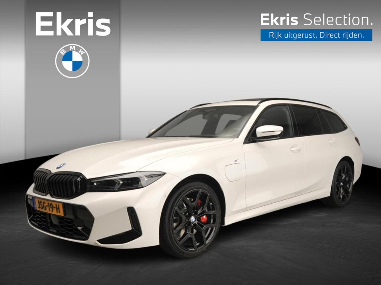 BMW 3-serie Touring - 330e M-Sportpakket Pro / Panoramadak / Harman-Kardon / Innovation Pack / Comfort Pack / Ek - AutoWereld.nl
