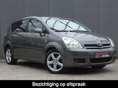 Toyota Corolla Verso - 2.2 D-4D Luna * PDC * ECC * 177 PK