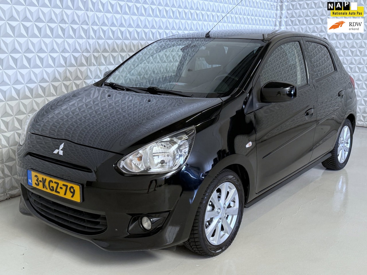 Mitsubishi Space Star - 1.2 Intense+ Airco Clima PDC / 172.000km (2013) - AutoWereld.nl