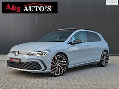 Volkswagen Golf - 2.0 TDI GTD Panoramadak HUD Camera IQ Matrix Blindspot Sfeerverlichting