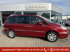 Peugeot 807 - 2.0 ST, AUTOMAAT, 8 Persoons, climatronic, cruisecontrol, navigatie, trekhaak, afkomstig v