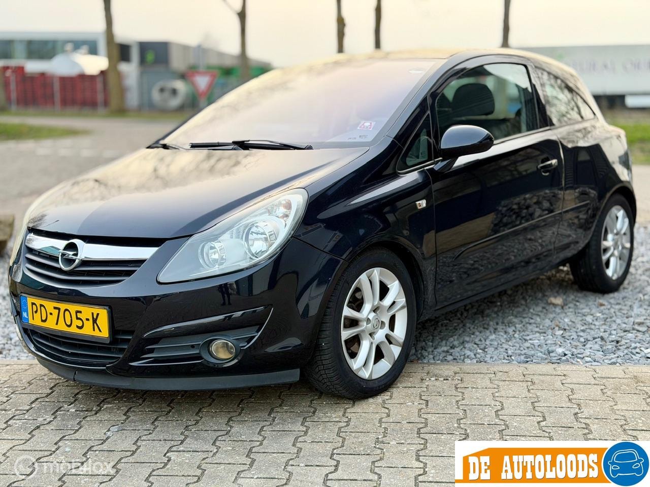 Opel Corsa - 1.4-16V Business | Apk 31-10-2026 | Airco - AutoWereld.nl