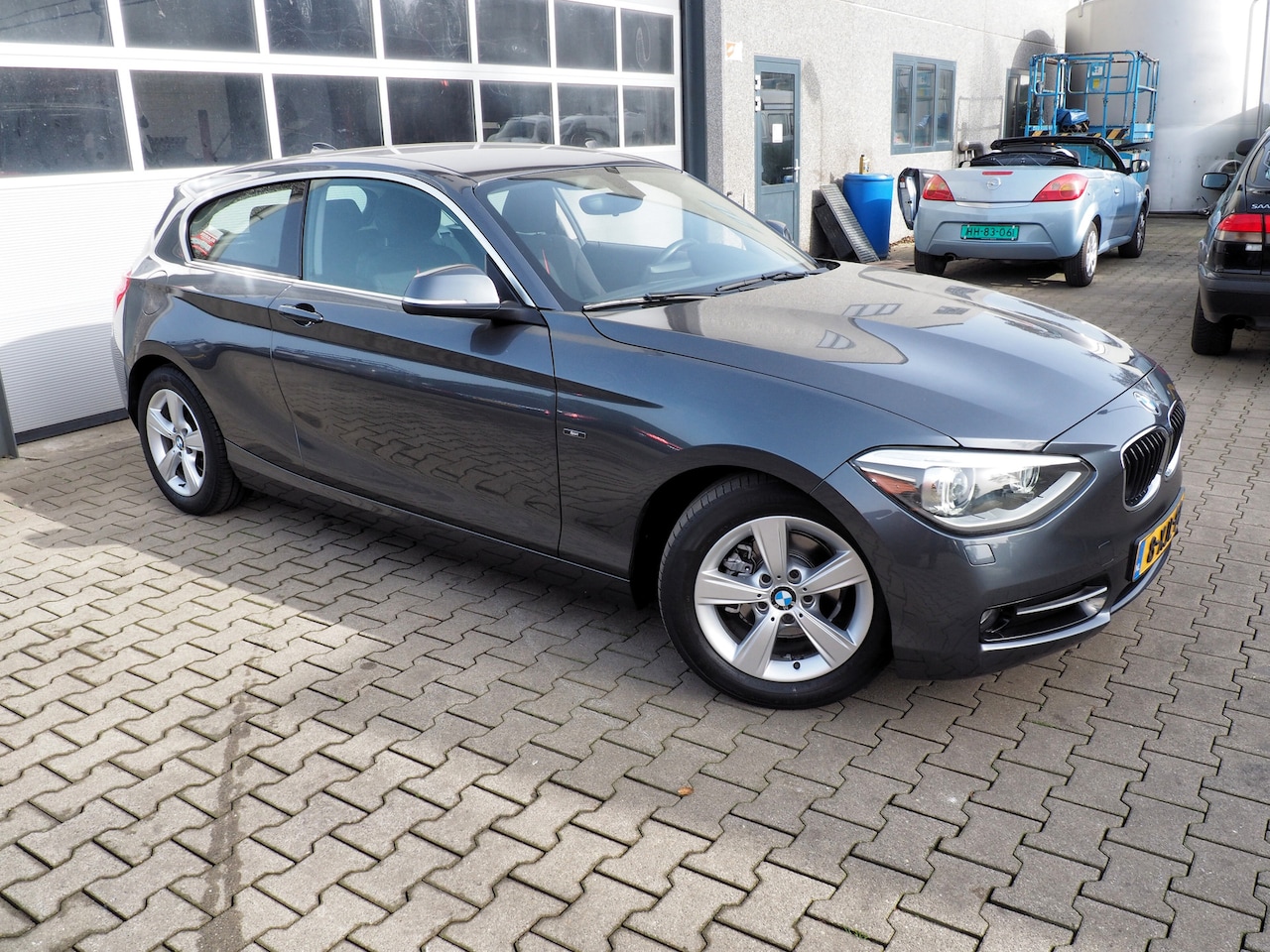 BMW 1-serie - 116I Executive XENON CLIMA PARKEER S. TREKH. CRUISE - AutoWereld.nl
