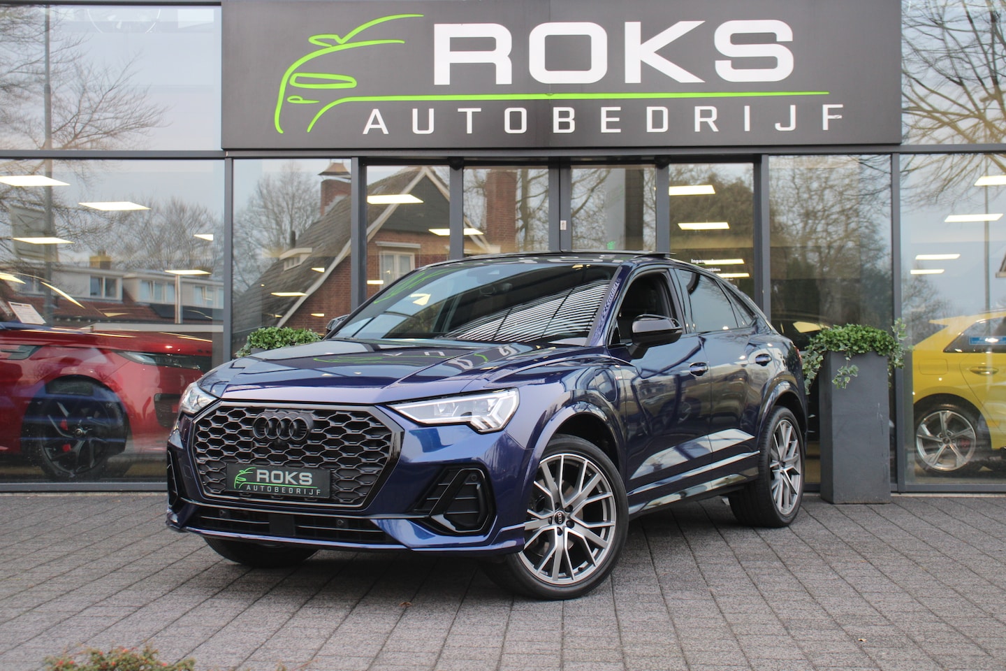 Audi Q3 Sportback - 45 TFSI e S Edition Black-optic Navi/360Camera/Keyless/Sonos/Matrix/Panoramadak/Leder/20In - AutoWereld.nl
