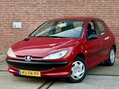 Peugeot 206 - 1.4 XR