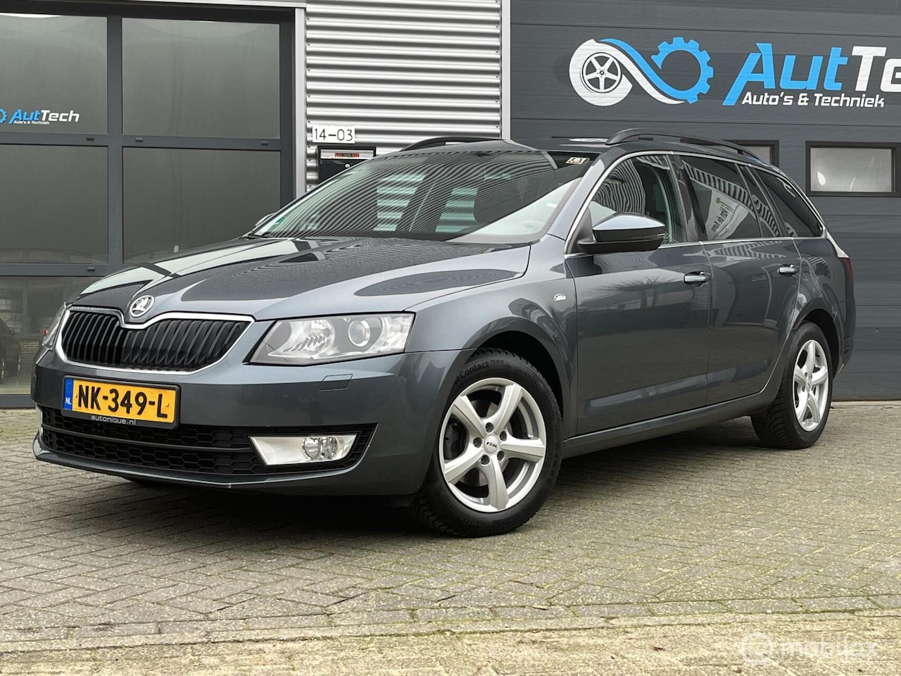 Skoda Octavia Combi - 2.0 TDI DSG Edition Stoel-Vw Navi Cruise - AutoWereld.nl