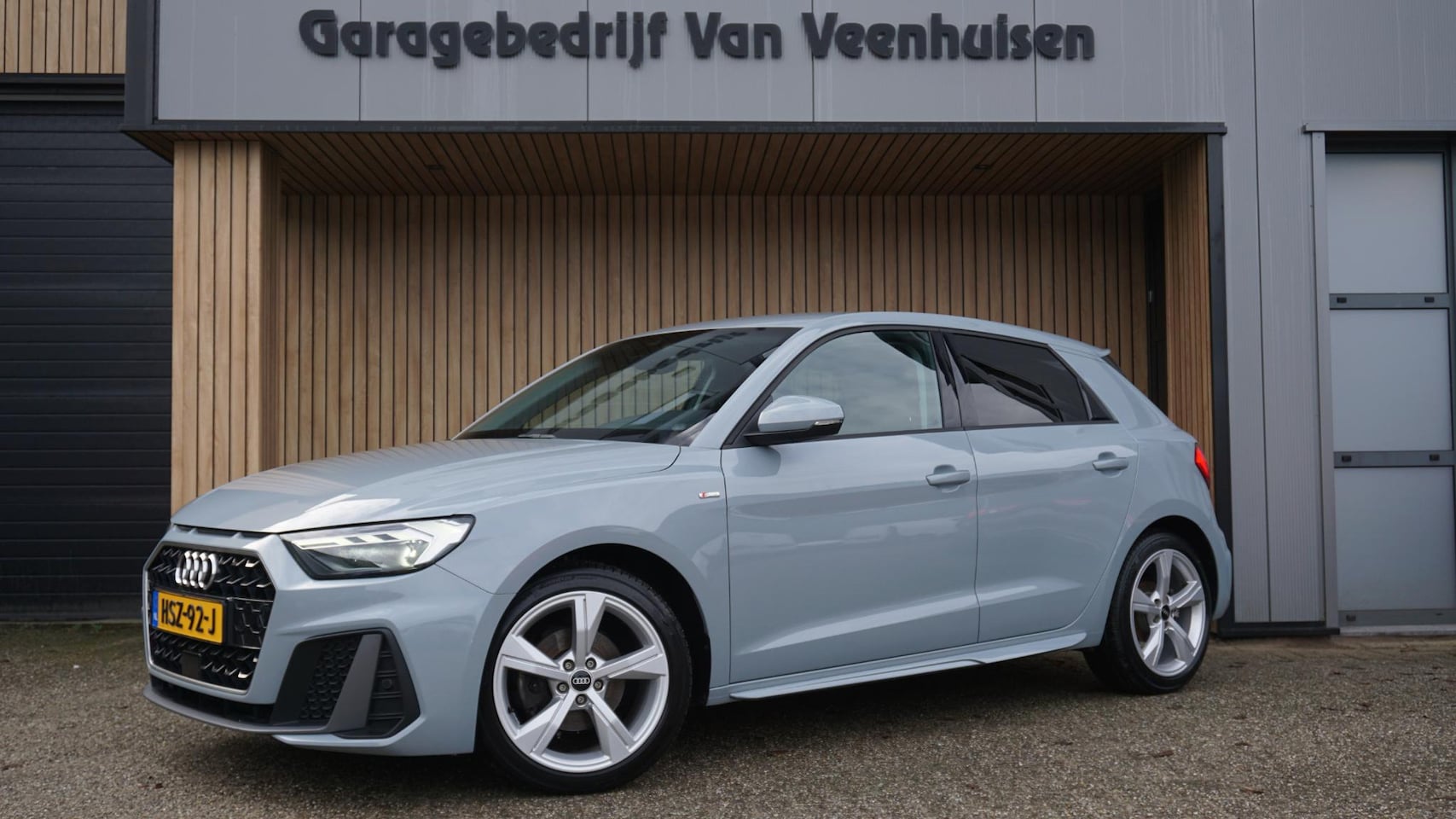 Audi A1 Sportback - 30 TFSI 110pk 5Drs S-Line Automaat LED Navi Stoelverwarming Sfeerverlichting 17inch LM Vir - AutoWereld.nl